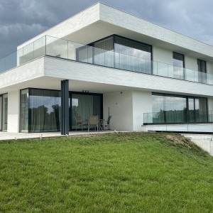 placeholder-thumbnail